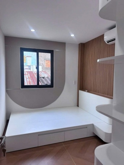 Nhà 2 tầng Hùng Vương – Full nội thất, dòng tiền 15 triệu/tháng  .