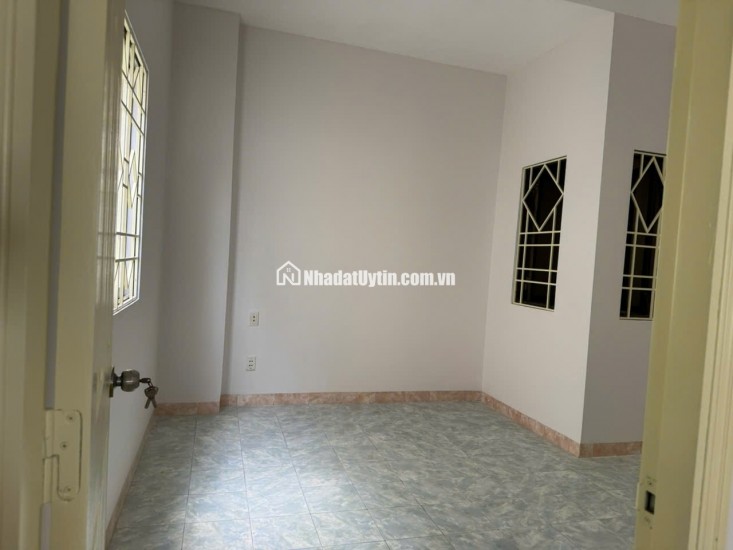 BÁN HOẶC CHO THUÊ NHÀ 2B/5 ĐƯỜNG SỐ 10, PHƯỜNG PHÚ LÂM TP.HCM. LH: 0938358990, 0908535558