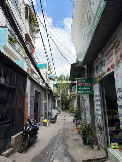 BÁN NHÀ 237/33/10 PHẠM VĂN CHIÊU, GÒ VẤP. HẺM THÔNG 3M, SHR, 3,7 TỶ. LH:0983552799.