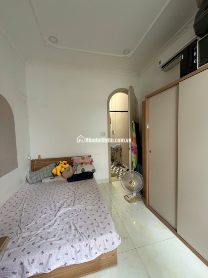 BÁN NHÀ 237/33/10 PHẠM VĂN CHIÊU, GÒ VẤP. HẺM THÔNG 3M, SHR, 3,7 TỶ. LH:0983552799.