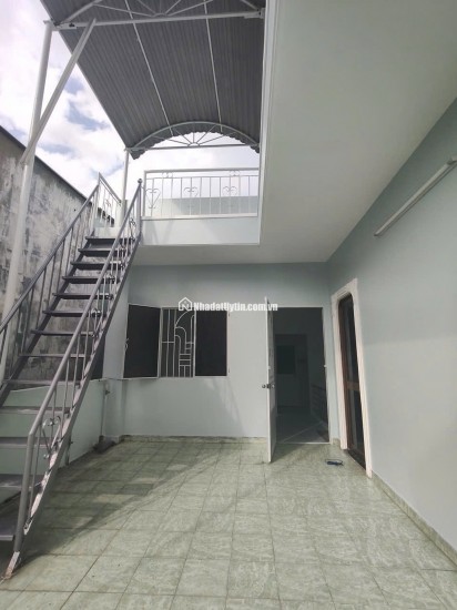 Bán nhà 96m2 ngang 8m tại đường Quốc lộ 1A Tân Thới Hiệp Quận 12 giá 5.9 tỷ