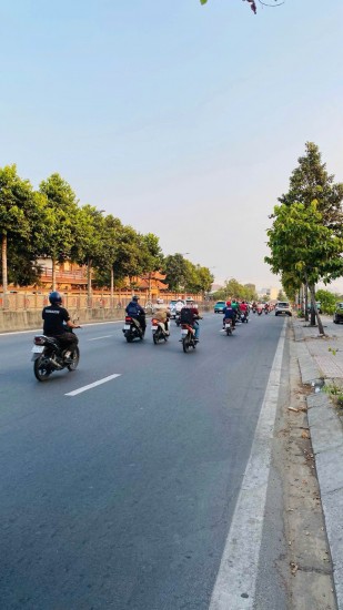 7 TỶ --145M² – NGANG GẦN 10M – FULL THỔ CƯ – HẺM XE HƠI TỚI CỬA – ĐƯỜNG HIỆP BÌNH