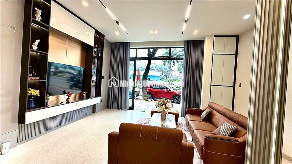 83M² – MT NGUYỄN HỮU THỌ – 3 TẦNG – FULL NỘI THẤT – 16.2 TỶ