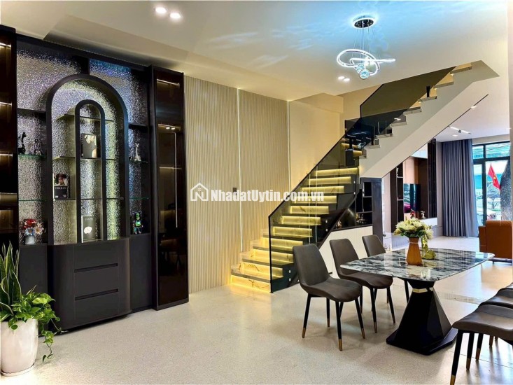 83M² – MT NGUYỄN HỮU THỌ – 3 TẦNG – FULL NỘI THẤT – 16.2 TỶ