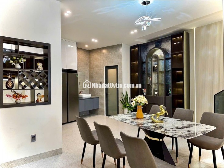 83M² – MT NGUYỄN HỮU THỌ – 3 TẦNG – FULL NỘI THẤT – 16.2 TỶ
