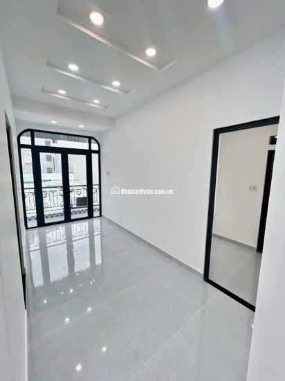 BÁN NHÀ GẦN PARC MALL CAO LỖ – QUẬN 8 – 61M2 – NHỈNH 5 TỶ- LH 0784968131