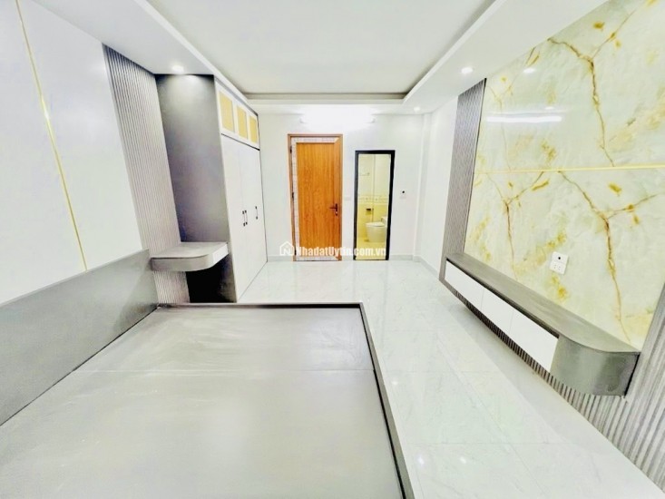  Bán Nhà 5 Tầng Biên Giang, Mặt Tiền 5,1M, Kinh Doanh Tốt , 35M², 2 Xe Tải Tránh