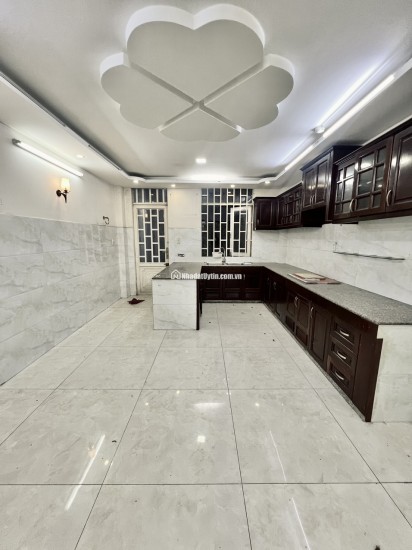 Bán nhà mặt tiền Đô Đốc Thủ phường Tân Quý quận Tân Phú giá 13 tỷ