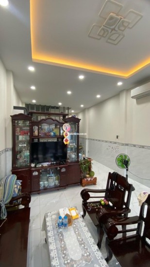 Nhà 3 tầng 54m2, 3PN, 3WC, hẻm 4m sát mặt tiền Phạm Văn Chiêu. Liên hệ ngay