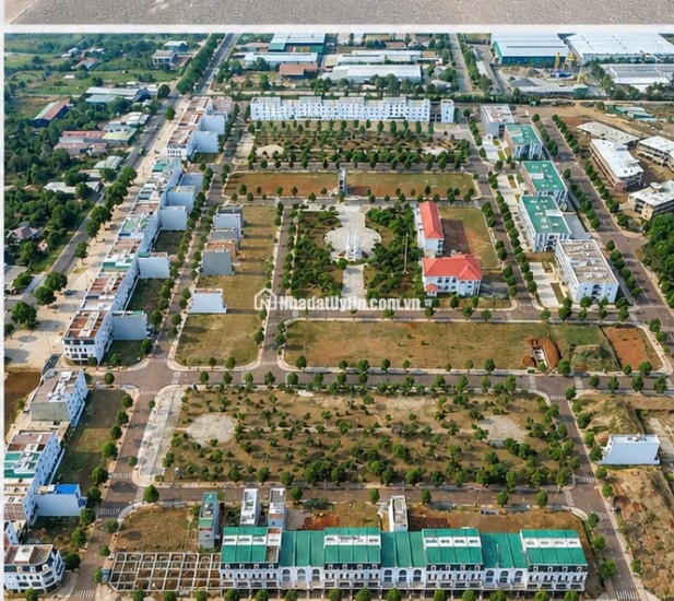 bán nhà mặt tiền đường 32m khu đô thị Ân Phú