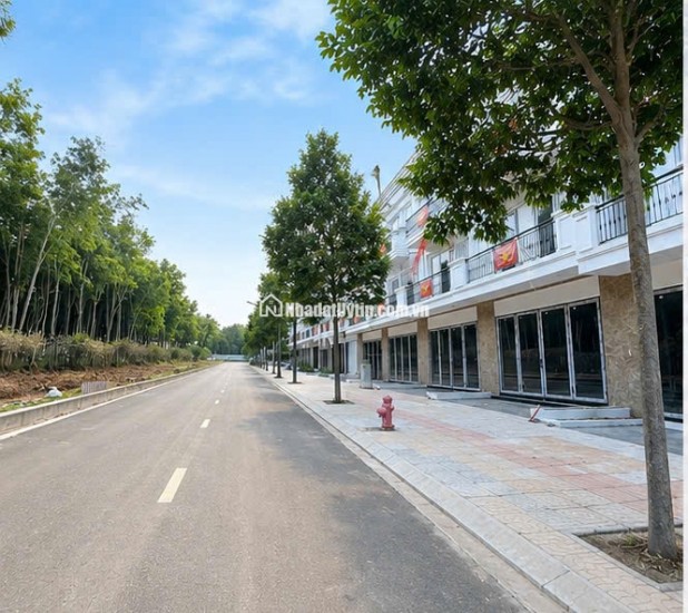 bán nhà mặt tiền đường 32m khu đô thị Ân Phú