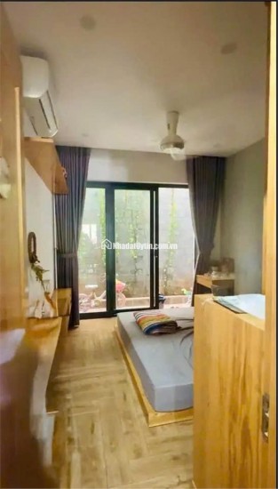 CHO THUÊ MẶT BẰNG ĐƯỜNG LÝ TỰ TRỌNG – P1 – TPVT CẠNH NGÃ TƯ