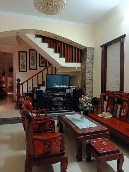 BÁN NHÀ 15/2A (SỐ CŨ 19) NGUYỄN BỈNH KHIÊM, P.VŨNG TÀU, HOÀN CÔNG 224M2. LH:0982230297