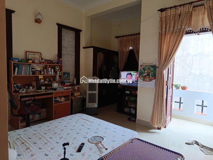 BÁN NHÀ 15/2A (SỐ CŨ 19) NGUYỄN BỈNH KHIÊM, P.VŨNG TÀU, HOÀN CÔNG 224M2. LH:0982230297