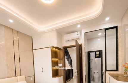 NHÀ ĐẸP BÌNH TÂN 5 TẦNG ĐẸP - HẺM XE TẢI - FULL NỘI THẤT
