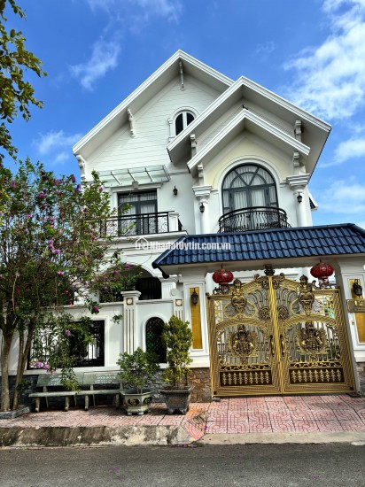 BÁN 4 LÔ ĐẤT THỊ TRẤN CỦ CHI (200M2 ĐẾN 224M2) SHR. CHỈ TỪ 5.5 TỶ/LÔ. LH:0901393456.