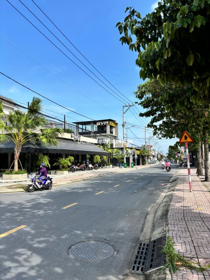 BÁN 4 LÔ ĐẤT THỊ TRẤN CỦ CHI (200M2 ĐẾN 224M2) SHR. CHỈ TỪ 5.5 TỶ/LÔ. LH:0901393456.