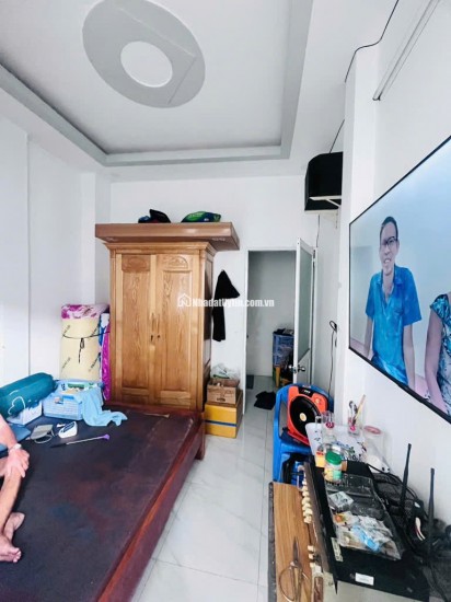 Nhà đẹp Q8 hẻm 3 gác thông - 4 tầng BTCT. SD 84m2 chỉ 2 tỷ