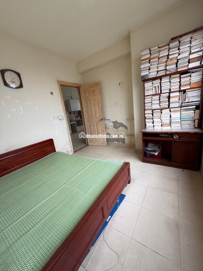 BÁN CHUNG CƯ LÔ GÓC THOÁNG SÁNG SÀI ĐỒNG HÀNG XÓM VINHOMES 2 NGỦ BAN CÔNG RỘNG 74M² 4.1 TỶ.