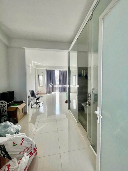BÁN CHUNG CƯ LÔ GÓC THOÁNG SÁNG SÀI ĐỒNG HÀNG XÓM VINHOMES 2 NGỦ BAN CÔNG RỘNG 74M² 4.1 TỶ.