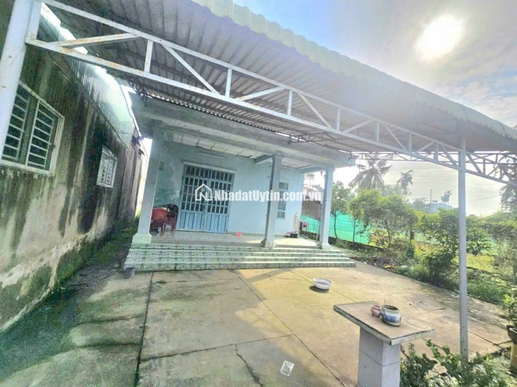 Bán gấp đất Hưng Định, Thuận An, 281m2, ngang 14m, hướng Đông Nam, sổ đỏ chính chủ, giá 4,8 tỷ. LH: 0987684919