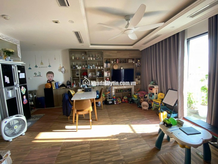 Bán gấp 3PN C7 Vinhomes D'Capitale 95m² - view hồ đẹp