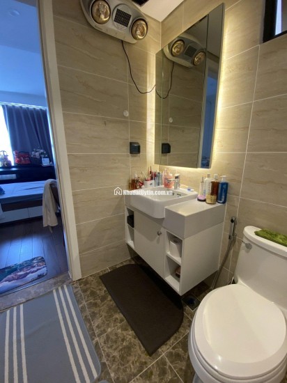 Bán gấp 3PN C7 Vinhomes D'Capitale 95m² - view hồ đẹp