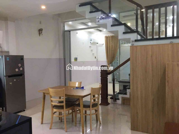 CHỦ CẦN BÁN GẤP NHÀ 3 TẦNG ĐƯỜNG PHÙNG CHÍ KIÊN GẦN BIỂN