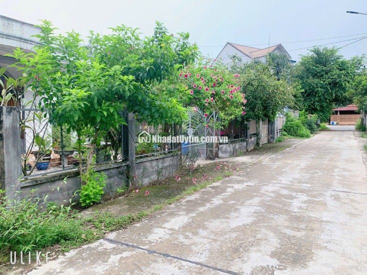 Lô đất thổ cư ngay trung tâm dân cư đông đúc, sổ hồng riêng