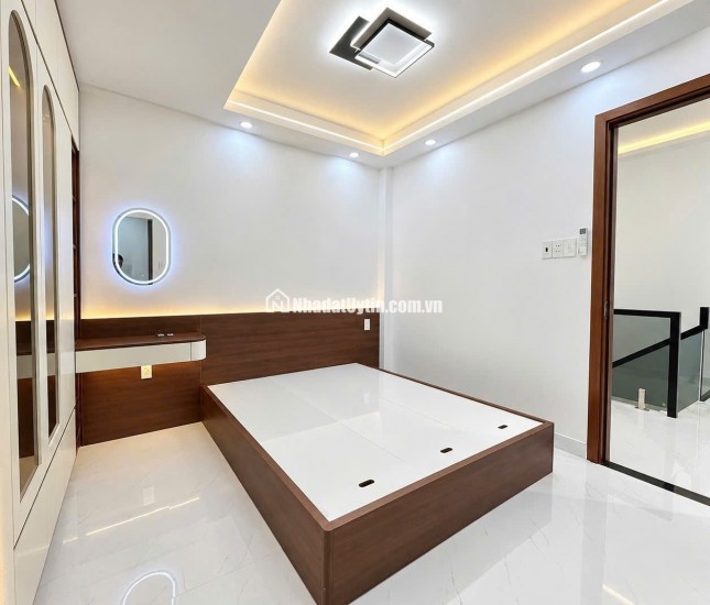 Bán nhà Quận 7 - Bùi Văn Ba 60m2 2tầng 3PN, Nội thất xịn, Ngang 4.3m, Hẻm 4m thông, 7.X tỷ