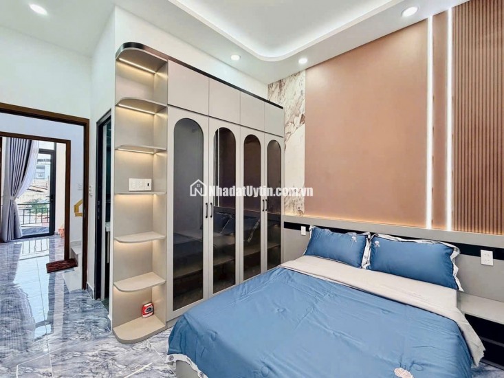Nhà Huỳnh Tấn Phát 3 tầng, 4PN , mới xây 100% , ngang 5m, full nội thất đẹp, chỉ nhỉnh 4 tỷ, phù hợp gia đình đông thành viên