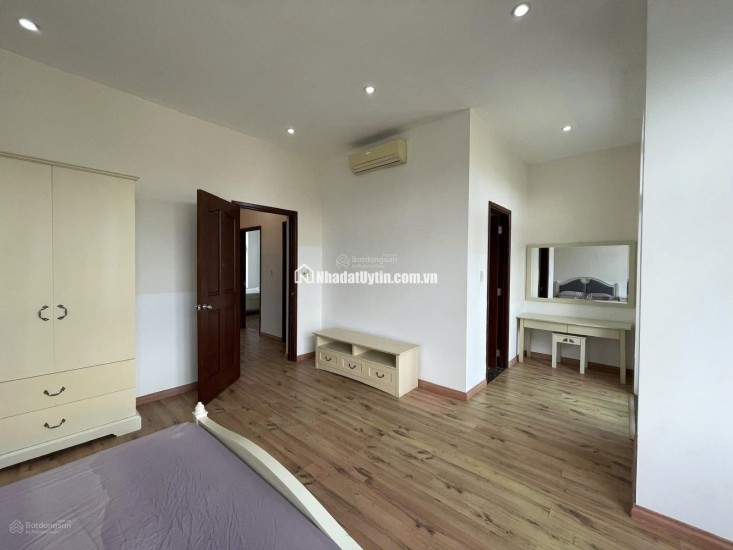Bán nhà liền kề 5PN + 7WC, giá 8.*** tỷ, 126m2 tại Lô G20,