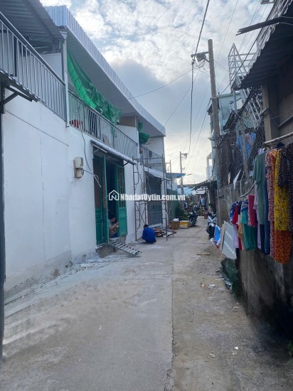 BÁN NHÀ CẤP 4 XINH XẮN VIEW BỜ SÔNG THAM LƯƠNG – GIÁ CỰC TỐT. LH:0903993987 – 0787002686.