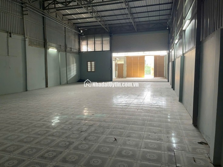 Bán nhà mặt tiền Đặng Thúc Vịnh, Hóc Môn, diện tích 535m2, sổ hồng riêng, giá 18.3 tỷ. LH: 0961725738