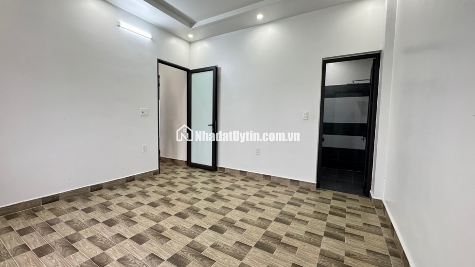 3 TẦNG-NGÕ ÔTÔ ĐỖ CỬA-3 NGỦ KHÉP KÍN - 2,35đ