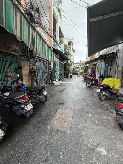 Nhà 3 tầng, kiệt Đống Đa 6m, kiệt rộng thông thoáng có thể kinh doanh, thông ra được đường Lý Tự Trọng, nhiều tiện nghi xung quanh..