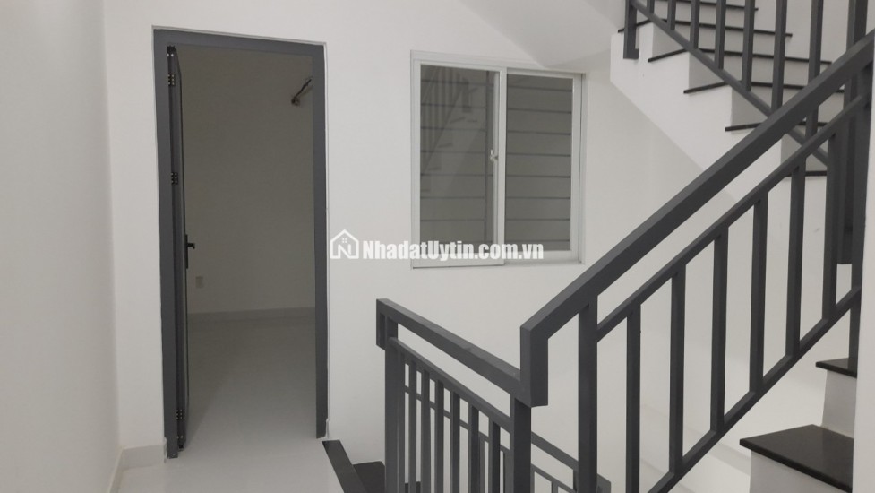 Chính chủ bán nhà mới 3.4*20m, khu biệt thự, hẻm xe tải 6m, 141/ đường Bàn Cờ, P3, Q3, HCM