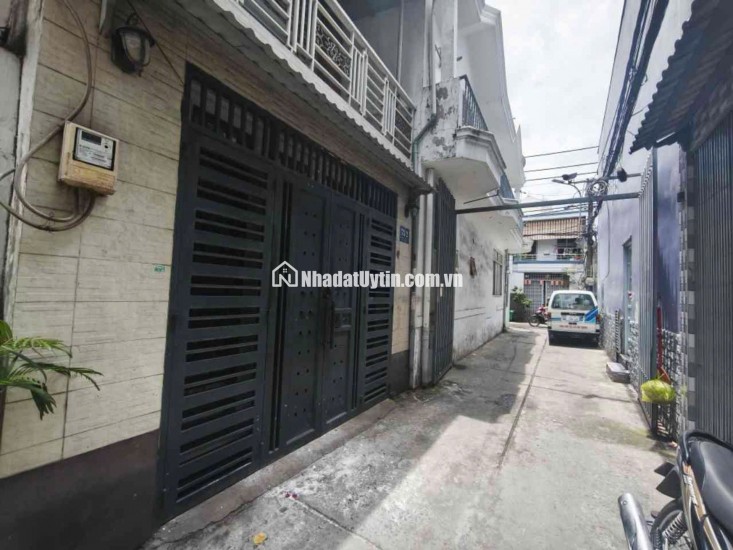 Bán nhà 48m2 Bình Long, Tân Phú, 2 tầng, 2PN, hướng Nam, sổ hồng riêng nhĩnh 4đ