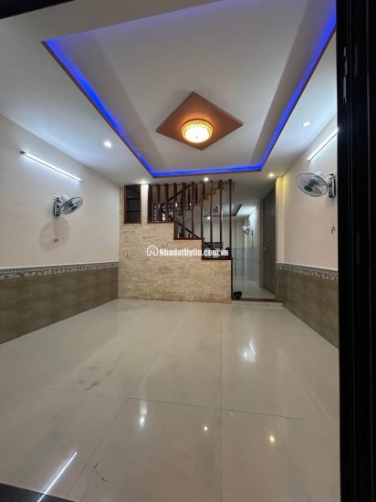  NHÀ MẶT TIỀN NGUYỄN CÔNG HOAN – 100M RA BẾN XE – VỪA Ở VỪA KINH DOANH HÁI RA TIỀN 