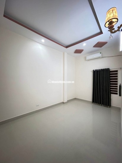  NHÀ MẶT TIỀN NGUYỄN CÔNG HOAN – 100M RA BẾN XE – VỪA Ở VỪA KINH DOANH HÁI RA TIỀN 