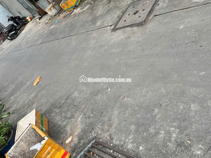 Bán nhà trọ cấp 4 nối dài 02 mặt hẻm trước . hẻm sau, liền kề gần giáp mặt tiền, đường lý thánh tông, quận tân phú, tphcm