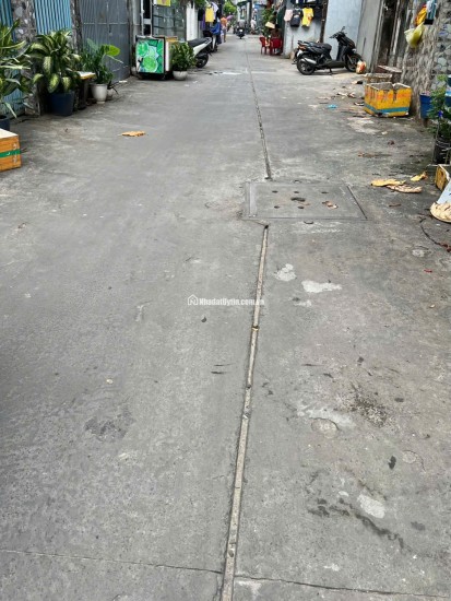 Bán nhà trọ cấp 4 nối dài 02 mặt hẻm trước . hẻm sau, liền kề gần giáp mặt tiền, đường lý thánh tông, quận tân phú, tphcm