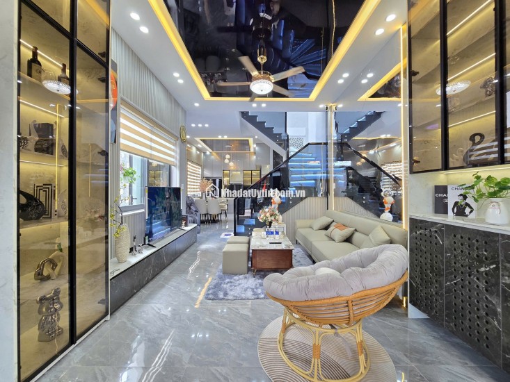 BÁN NHÀ PHƯỜNG THANH KHÊ ĐÔNG QUẬN THANH KHÊ 70M2 - 12.5 TỶ. LH:0932646343.