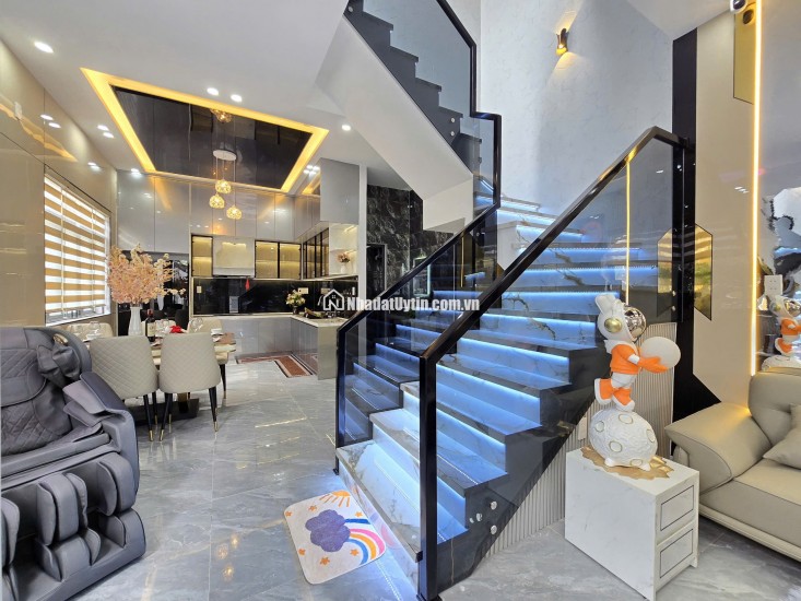 BÁN NHÀ PHƯỜNG THANH KHÊ ĐÔNG QUẬN THANH KHÊ 70M2 - 12.5 TỶ. LH:0932646343.