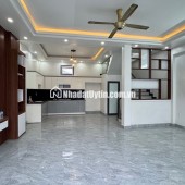 3 TẦNG-NGÕ ÔTÔ ĐỖ CỬA-3 NGỦ KHÉP KÍN - 2,35đ