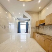 NHÀ 3 TẦNG KIỆT NGUYỄN ĐỨC TRUNG - THANH KHÊ - DT 85M2 - NGANG 7M - CHỈ NHỈNH 5 TỶ   - 6 PN CÁCH MT ĐÚNG 2 CÁI NHÀ   Gọi ngay em Hòa 24/7: 0905036666